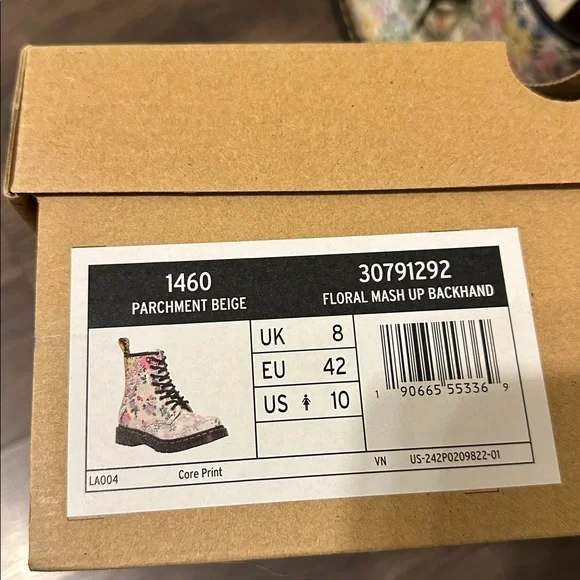 Dr. Martens 1460 parchment beige floral boots women 10 custom - Picture 9 of 9